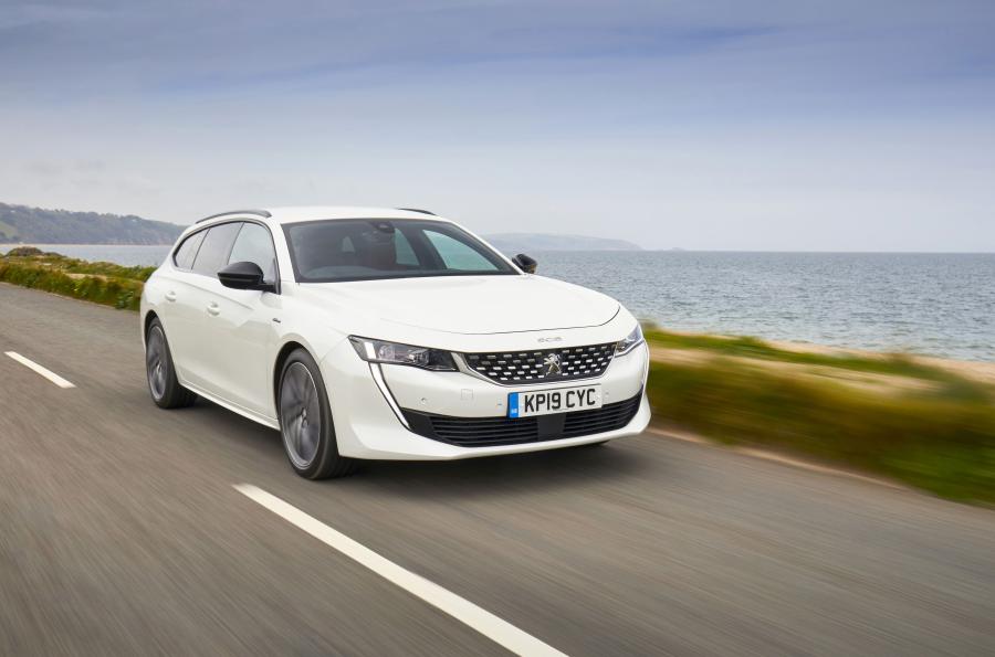  Peugeot 508 SW GT Line 2019 года  (UK) (фото 12 из 25)